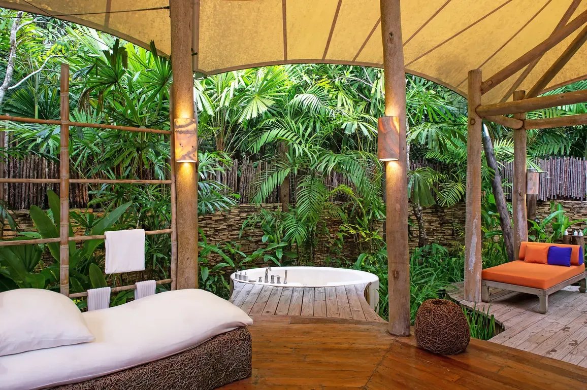 5-bedroom Beach Pool Reserve Villa (Villa 18) at Soneva Kiri