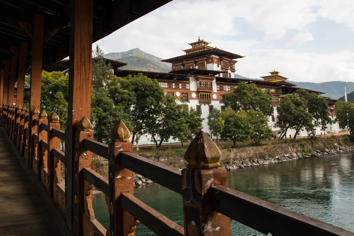 bhutan punakha dzong for &Beyond Punakha River Lodge, Bhutan: VIAIVE Hotel Guide.