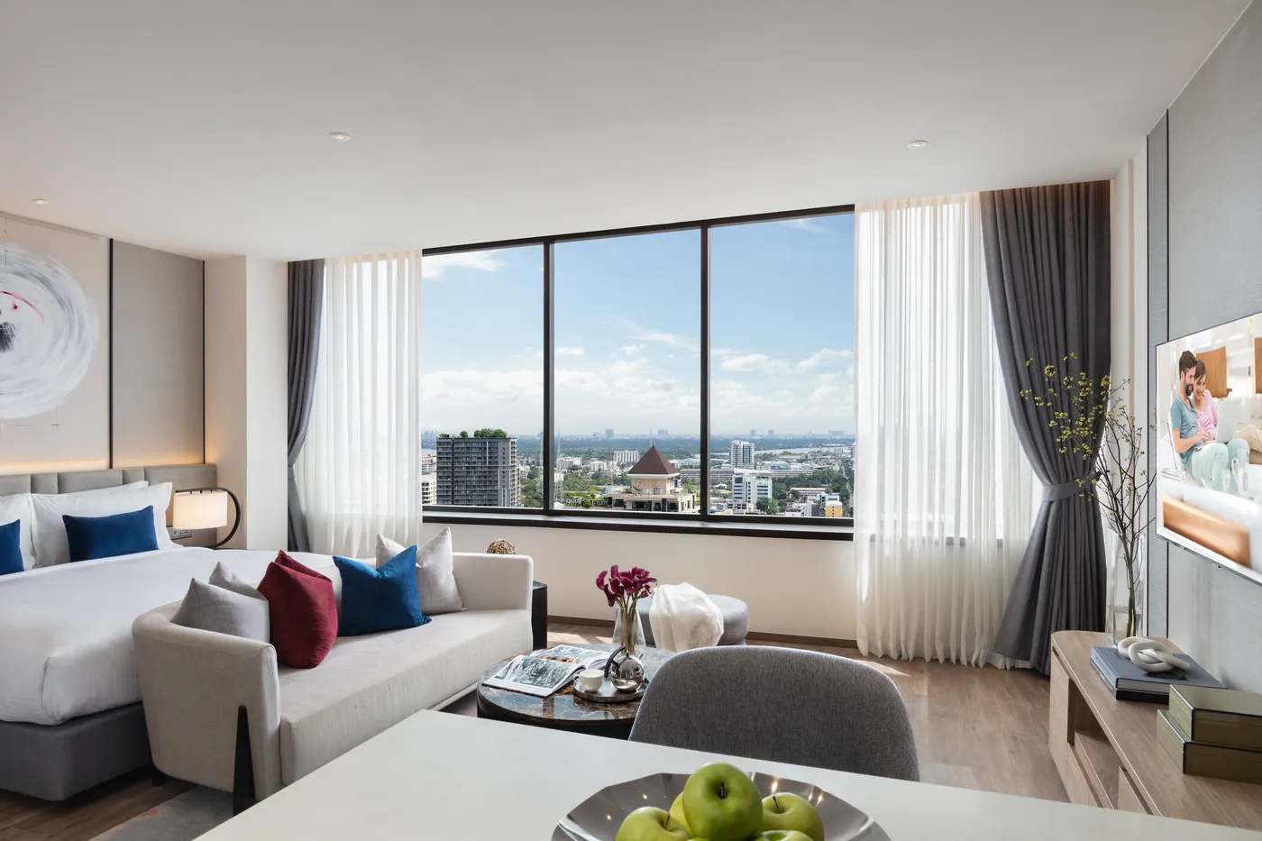 SR Thailand BKK Asc Embassy Sathorn Studio Exe BRM 2 HR for Ascott Embassy Sathorn Bangkok: Best Rooms, Location Strategy, and Who Should Book.