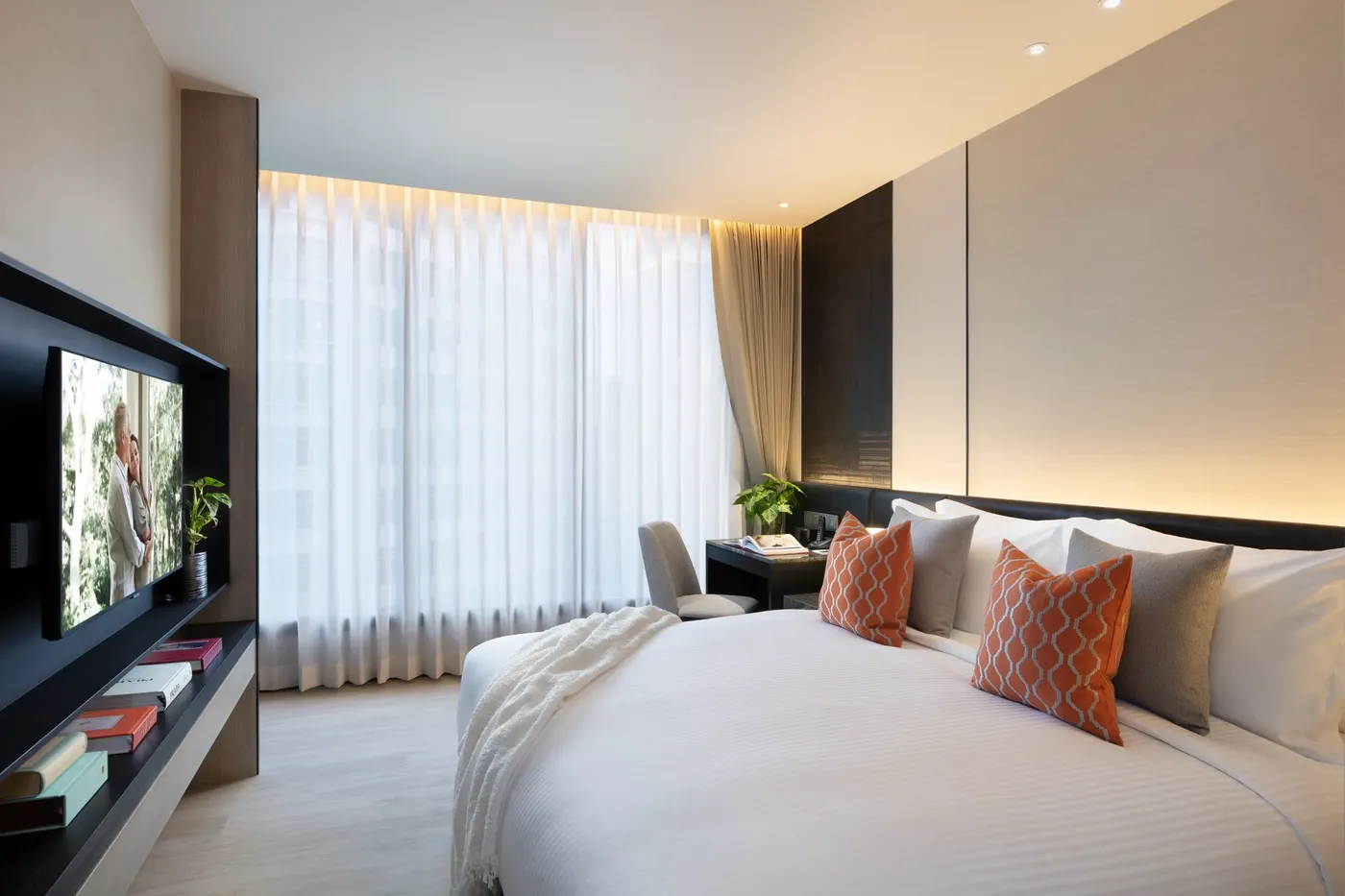 SR Thailand BKK Asc Thonglor 1BRM Pre BRM LR for Ascott Thonglor Bangkok: VIAIVE Hotel Read for Bangkok Longer Stays, Families & Sukhumvit Dining.