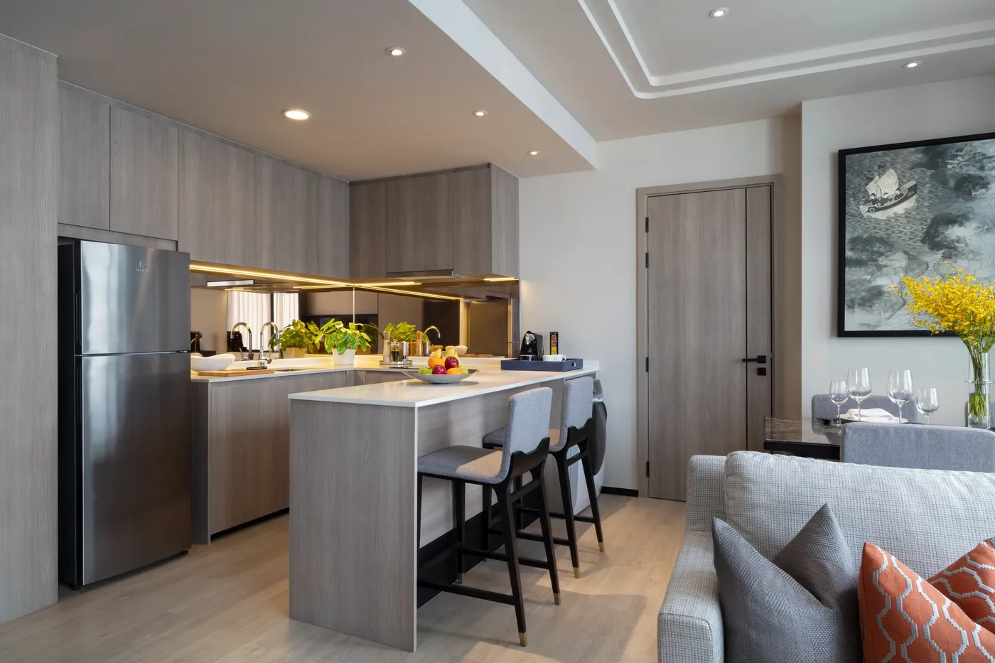 SR Thailand BKK Asc Thonglor 1BRM Pre Kitchen area LR for Ascott Thonglor Bangkok: VIAIVE Hotel Read for Bangkok Longer Stays, Families & Sukhumvit Dining.
