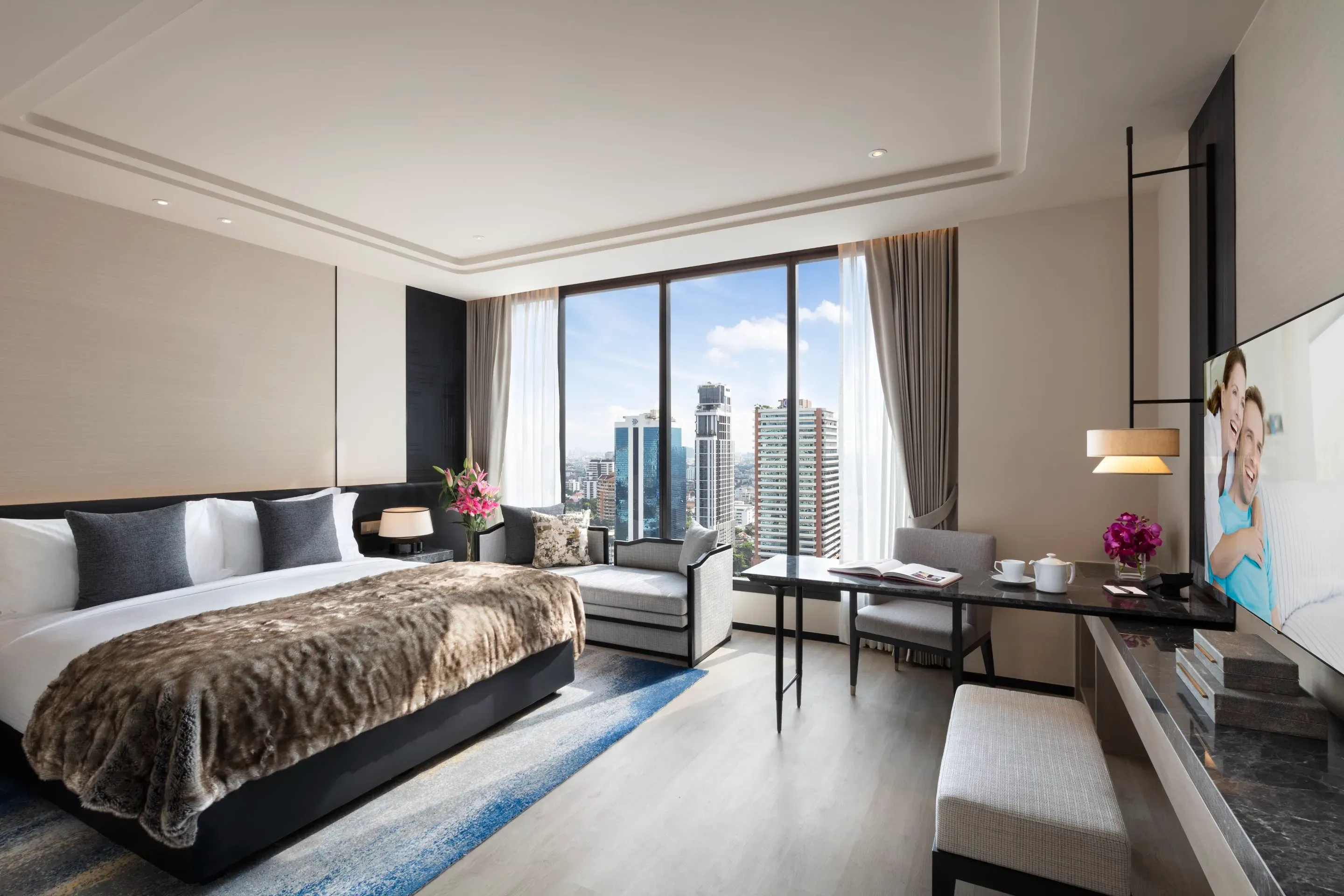 SR Thailand BKK Asc Thonglor Dlx Livin area LR for Ascott Thonglor Bangkok: VIAIVE Hotel Read for Bangkok Longer Stays, Families & Sukhumvit Dining.